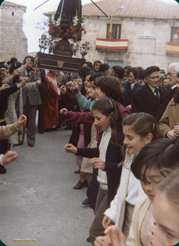 Procesión en La Parrilla