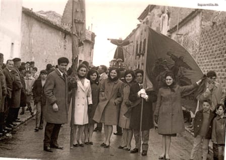 Procesión en La Parrilla