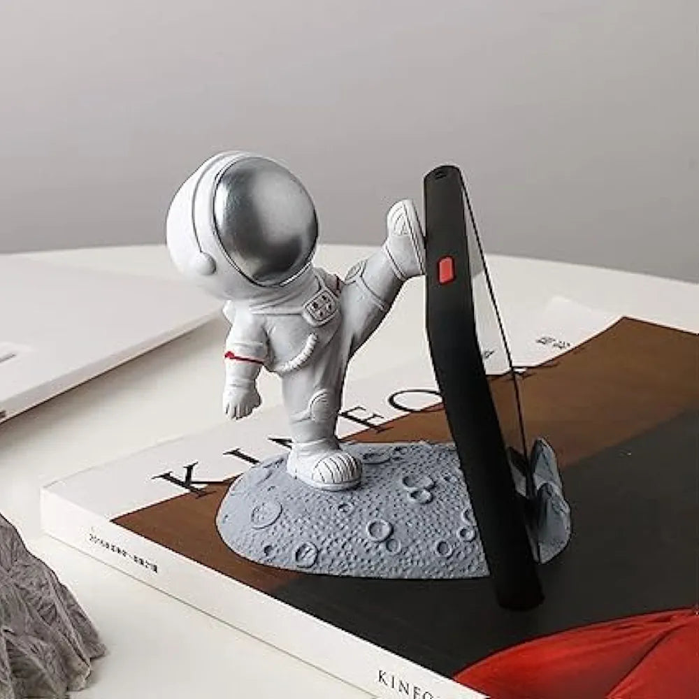 Astronaut Mobile Phone Holder 5