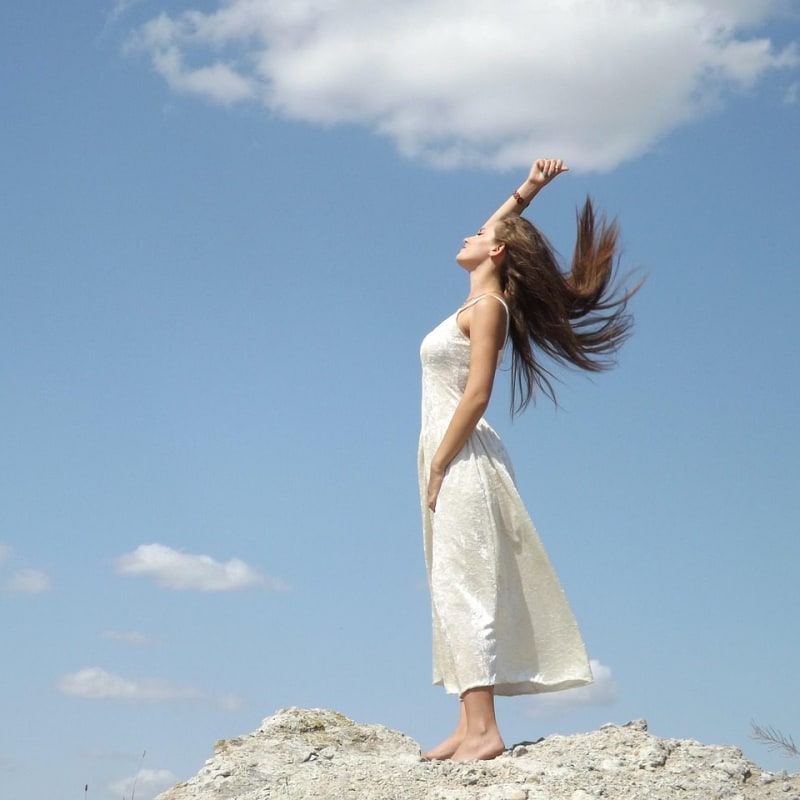 Imagen relacionada con ESCUCHA ESTO HOY, Frecuencia para Atraer Dinero Inesperado y Abundancia Infinita