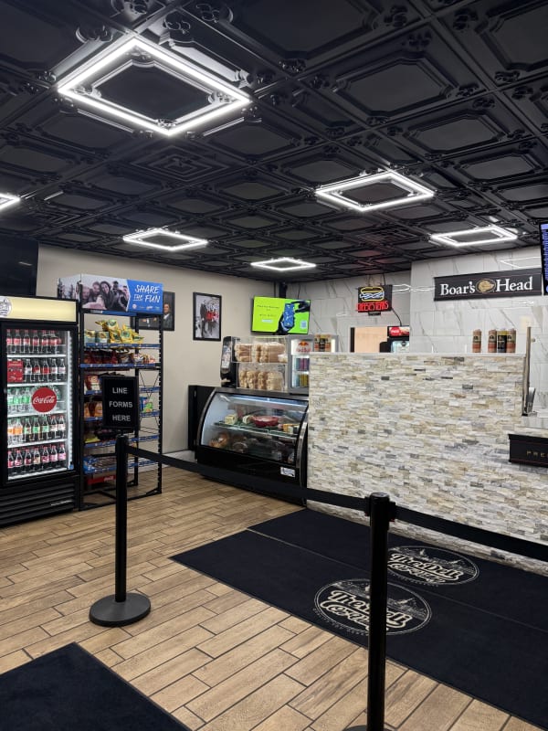 Deli On The Valley — Main Screen — photo 2