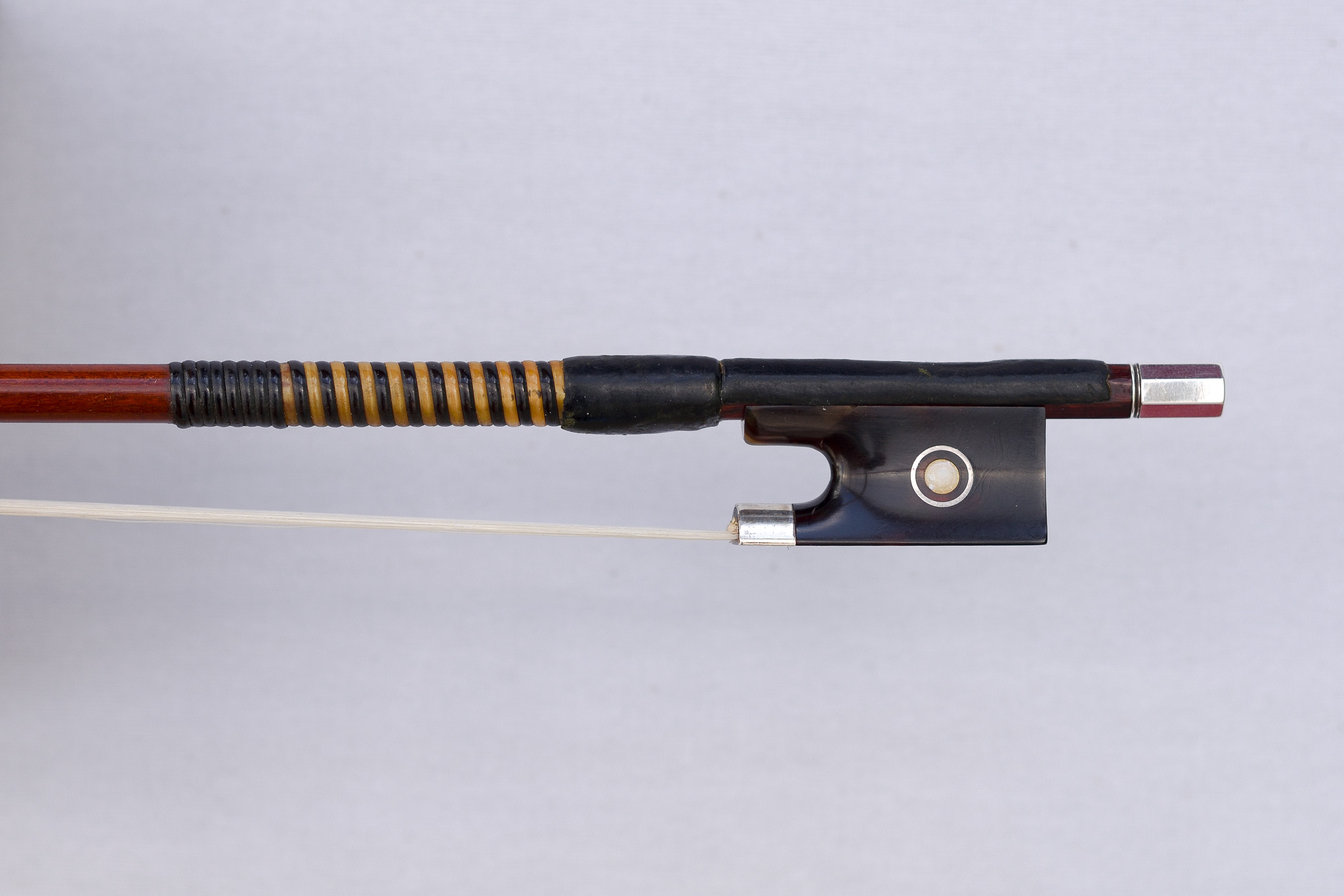 W. E. Hill & Sons VIOLIN bow  - Image 2