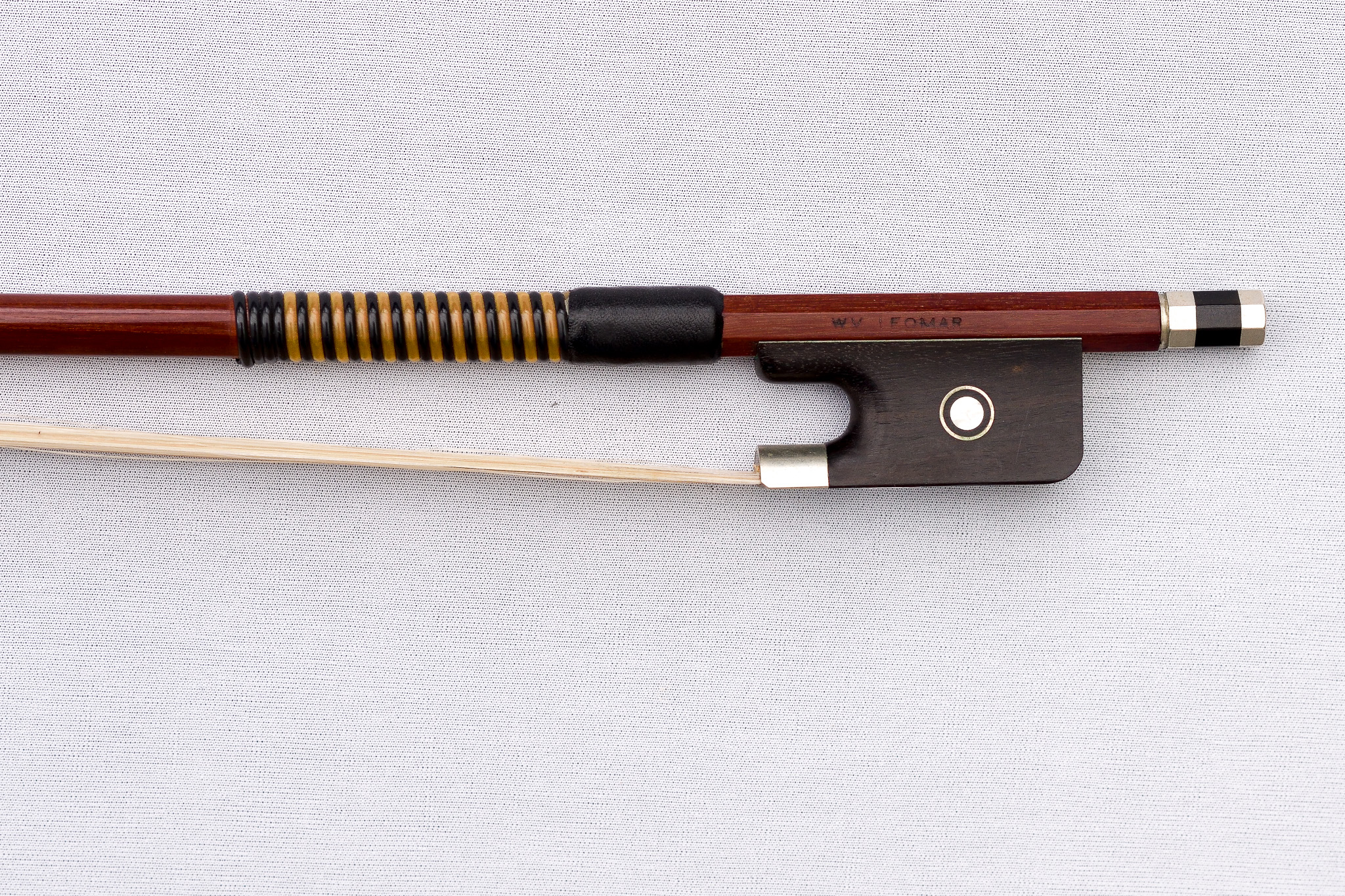 W V LEOMAR VIOLA bow - Image 1