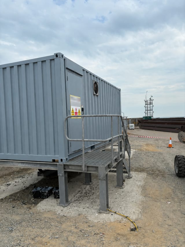Finished container elevation after topcoat.