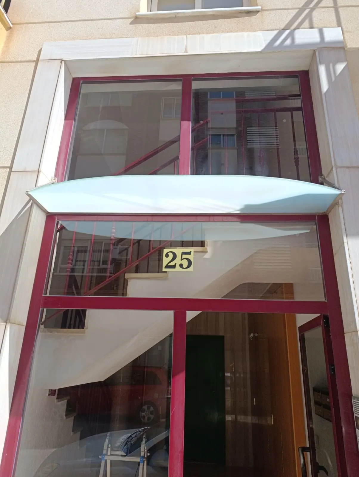 Limpieza de cristales en comunidades de propietarios en Castellón