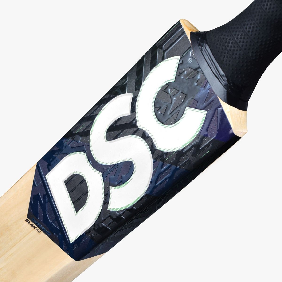 DSC BLAK 44 Kashmir Willow Cricket Bat - Image 3