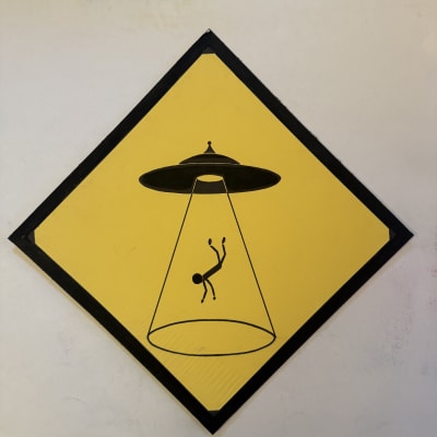 Attention, alien abduction.