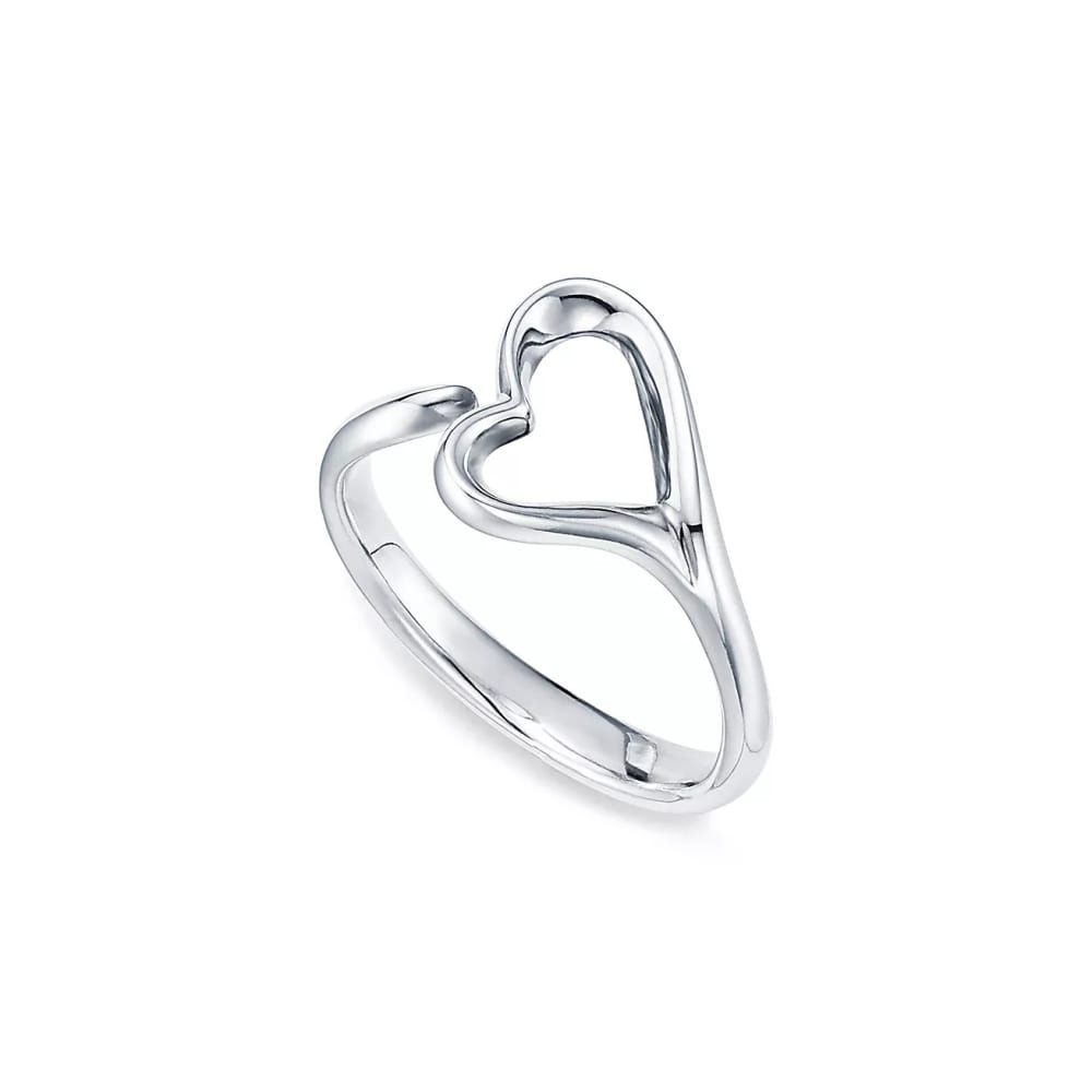 https://res.cloudinary.com/dqa8ur5hh/image/upload/v1746433812/jewelry-ecommerce/vsxdqpysiqgfoxtorfw1.jpg