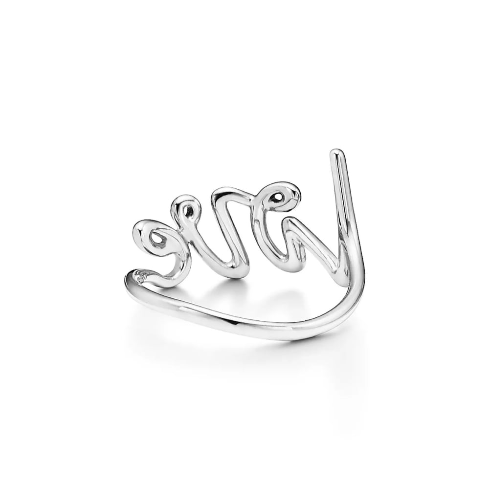 https://res.cloudinary.com/dqa8ur5hh/image/upload/v1746446556/jewelry-ecommerce/y1ivhaybguvrijcqaq35.jpg