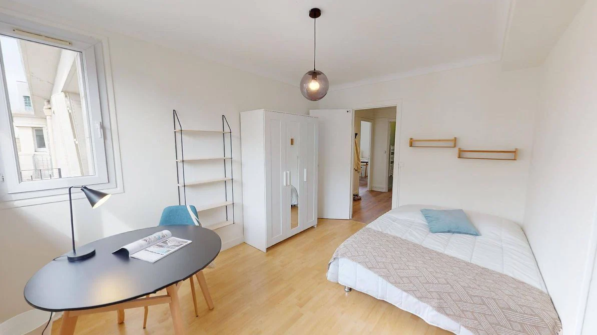 Coliving — Clichy, París