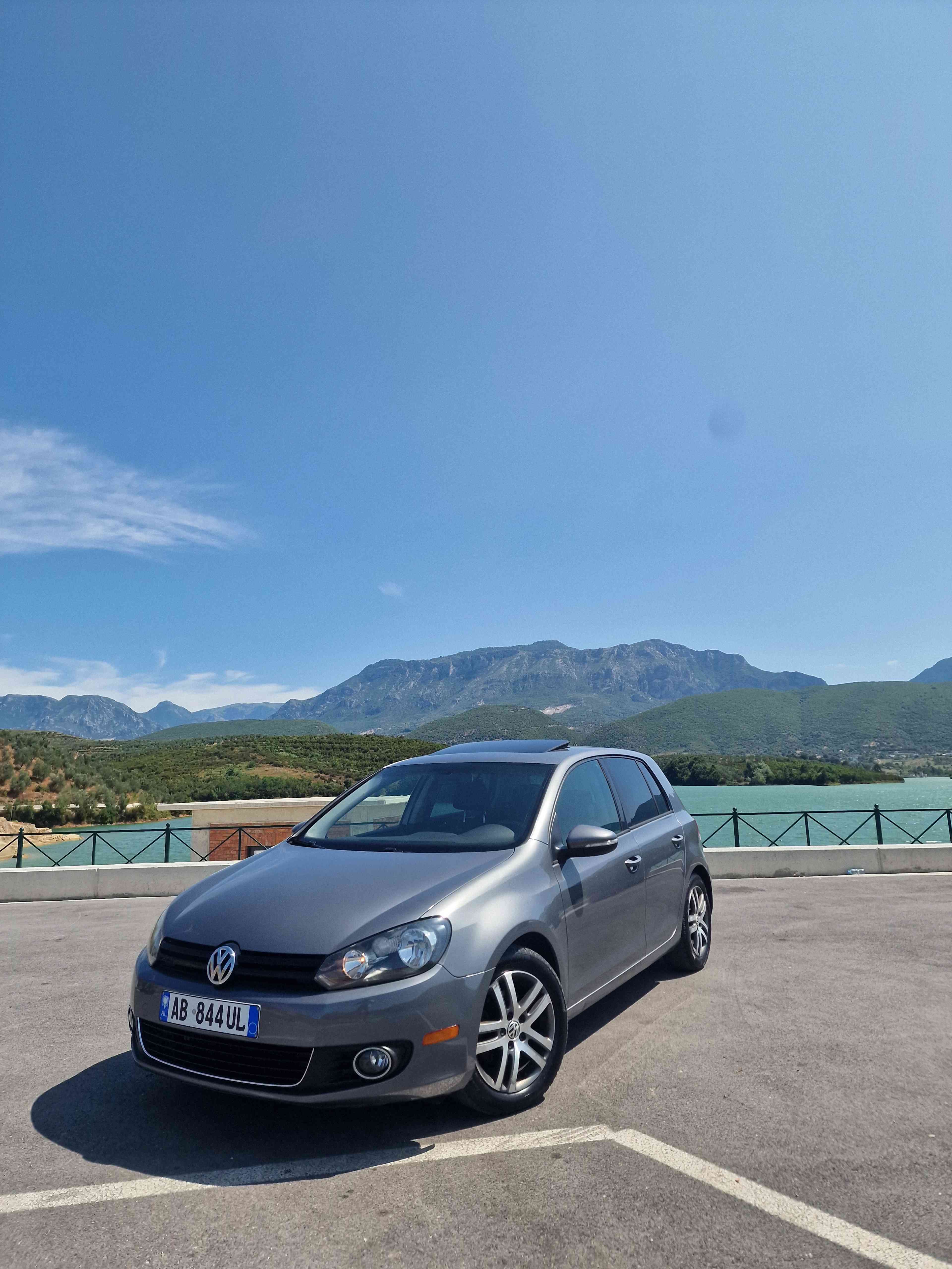 Vw Golf 6 2013 — photo 1