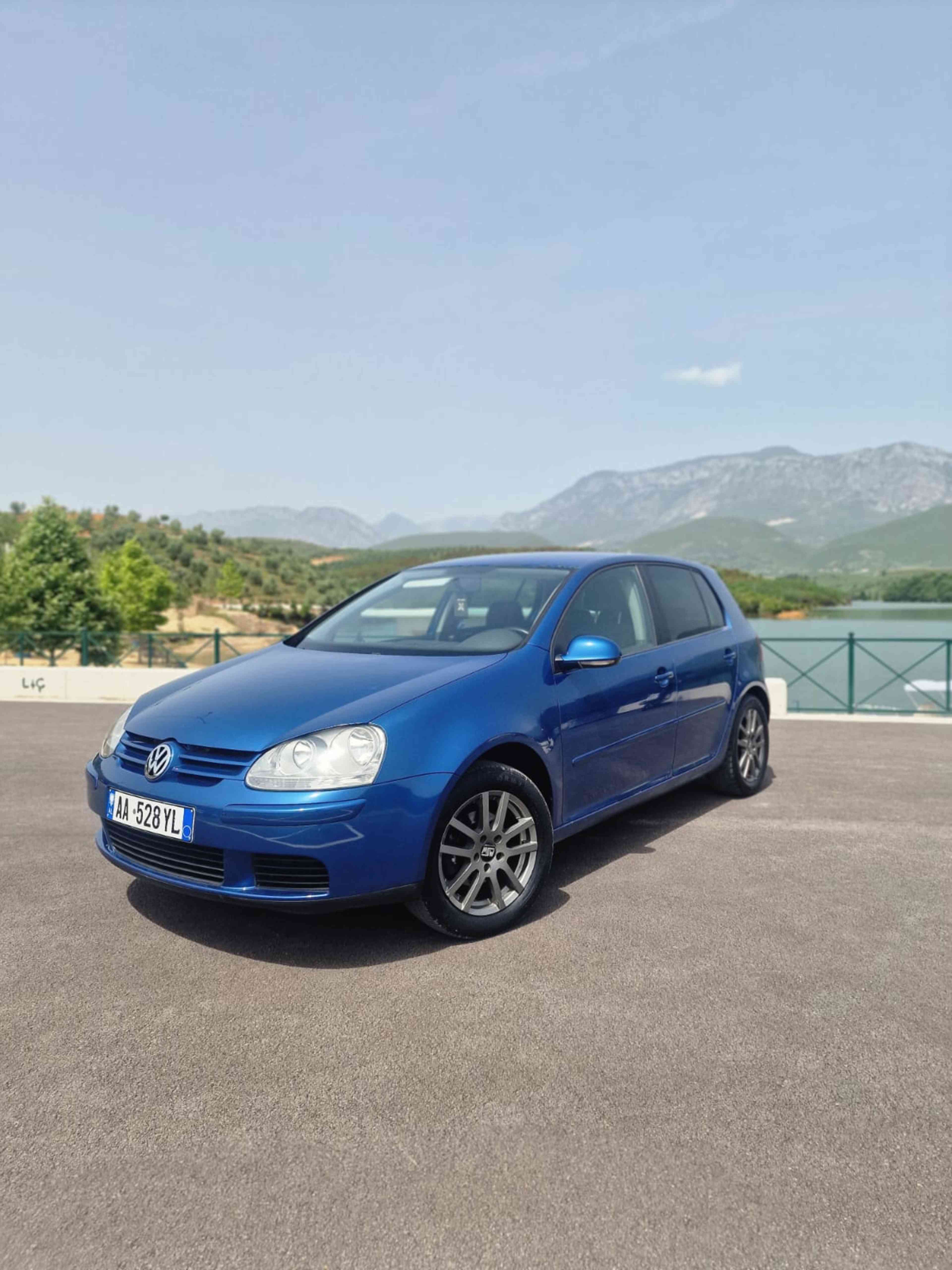 Vw Golf 5 2009 — photo 1