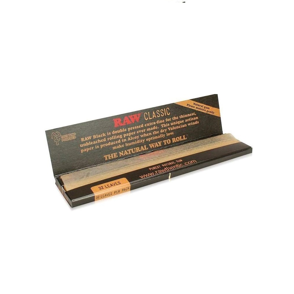 classic-raw-black-rolling-paper-32-leaves-1720194430