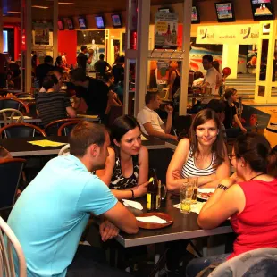 2013 Bayernturnier: Bowling und Kicker