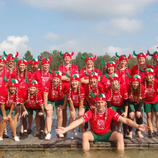 Vorschaubild „Drachenboot II“