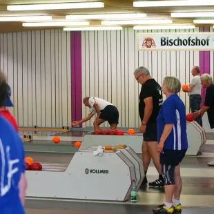 Vorschaubild „Kegeln“