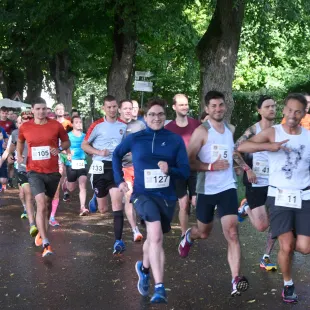 Vorschaubild „Laufen“