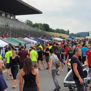 Vorschaubild „Drachenbootrennen“