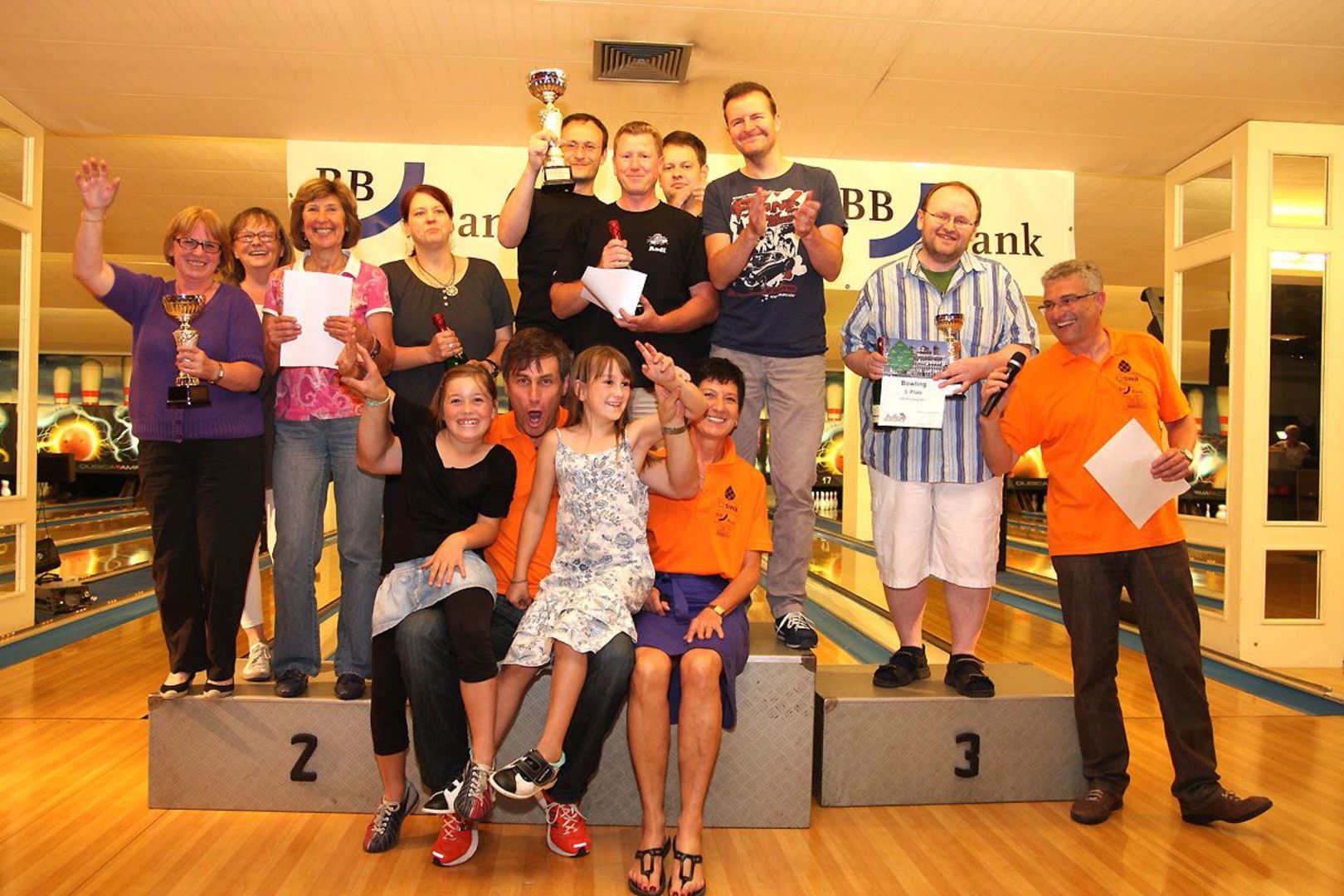 2013 Bayernturnier: Bowling und Kicker