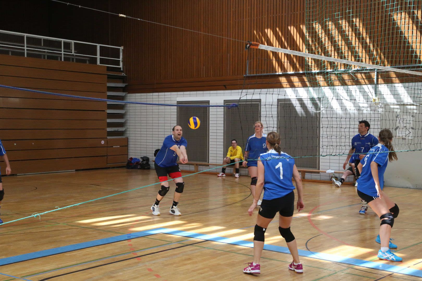 uni bamberg hochschulsport volleyball clipart