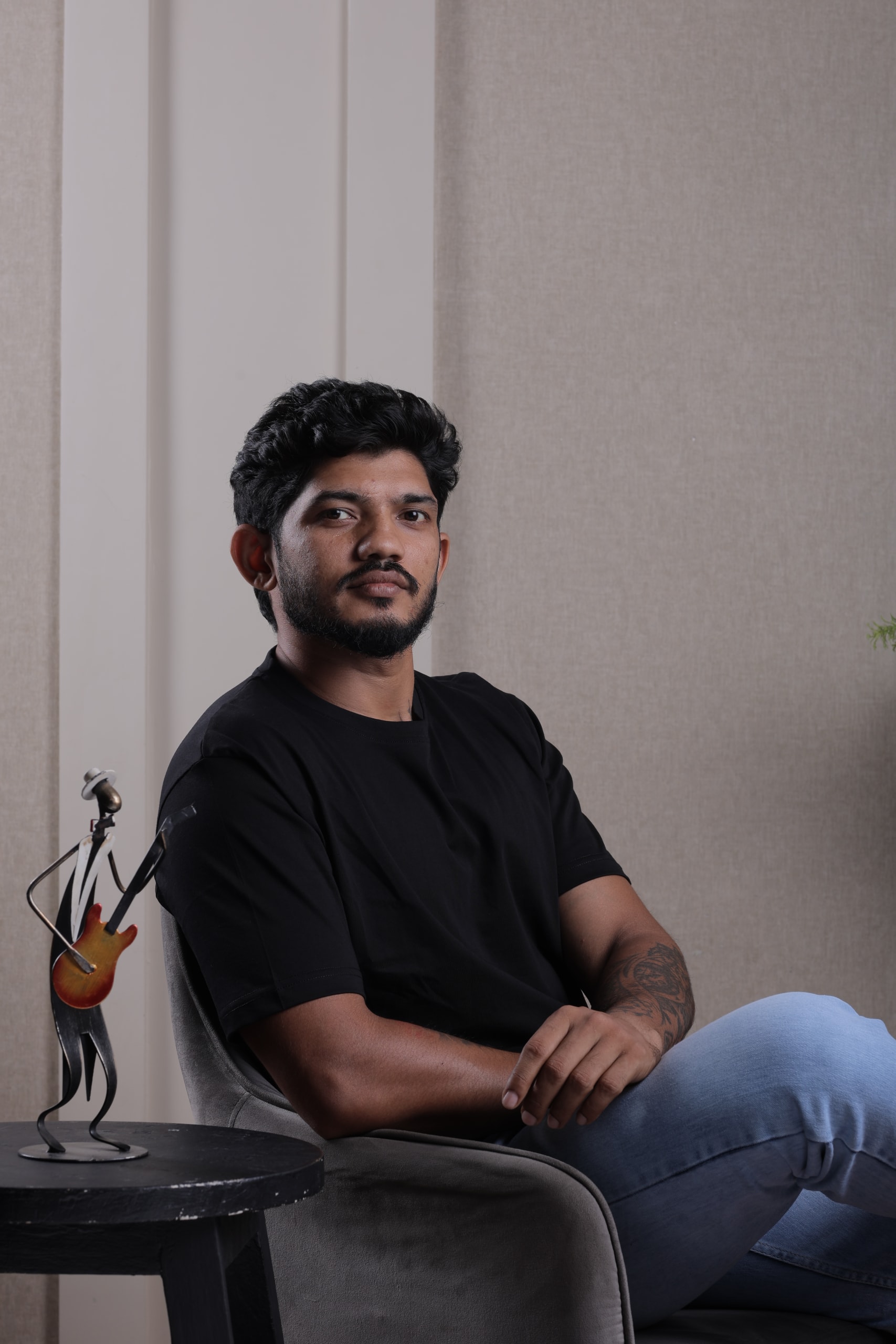 BreatheTee Premium Black Round Neck  T-Shirt - Image 8