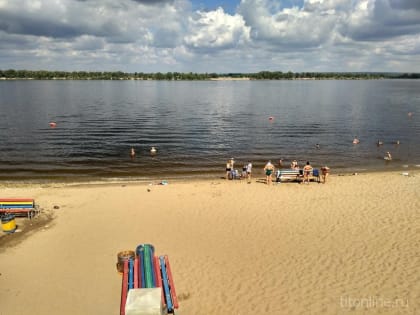 На пляжах Самары и Сызрани запретили купаться