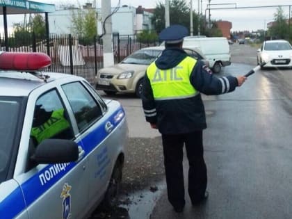 Под Тольятти задержан водитель из соседнего региона с поддельными правами