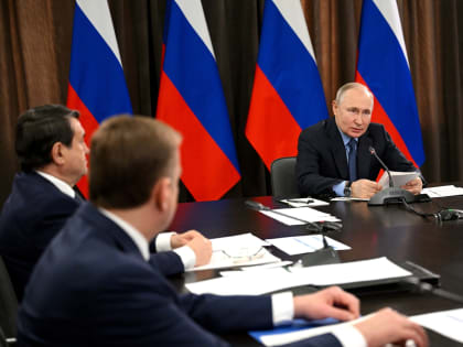 Дмитрий Азаров принял участие в заседании Президиума Госсовета, которое провел Владимир Путин по вопросам развития промышленности