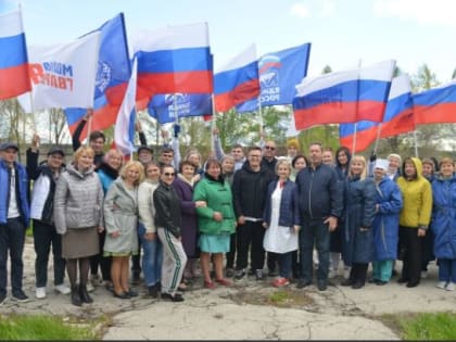 Самарский музыкант Сергей Войтенко спел под окнами госпиталя ветеранов