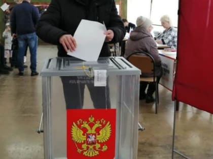 Дмитрий Азаров поблагодарил земляков за гражданскую активность на выборах Президента России