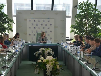 Новые законодательные инициативы и социальная поддержка - в центре внимания партпроекта «Крепкая семья» в Самарской области