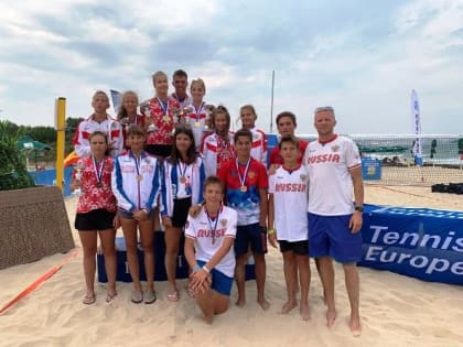 Тольяттинцы стали бронзовыми призерами первенства Европы по пляжному теннису