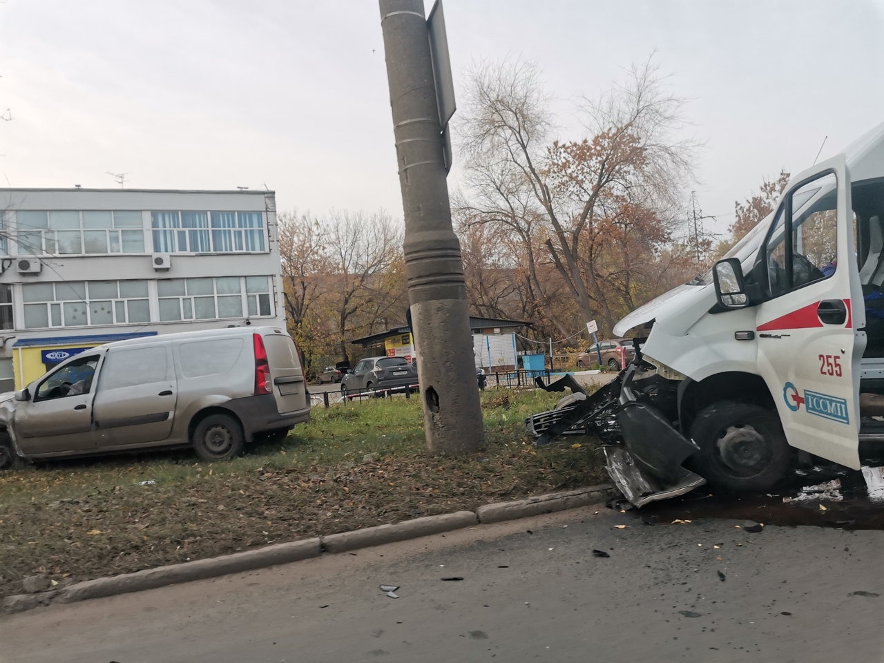 Скорая тольятти. ТССМП Тольятти. Опель в скорую врезался Омск. Самара ДТП сегодня скорая.