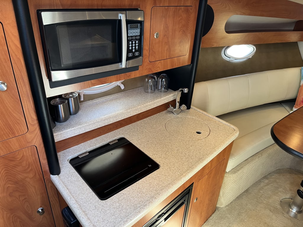 Thunderbird Marine28' Rinker 280 EC - Thunderbird Marine