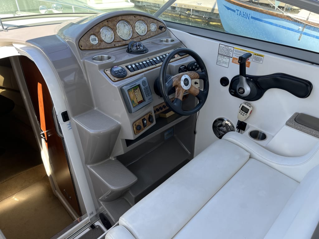 Thunderbird Marine28' Rinker 280 EC - Thunderbird Marine