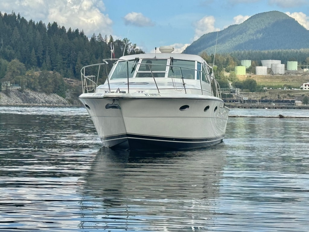 Tiara① Thunderbird Marine33' Tiara 3300 Open - Thunderbird Marine
