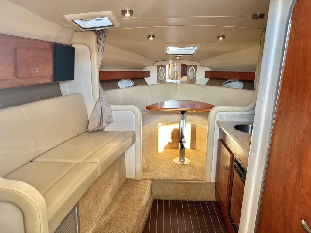 Thunderbird Marine30' Rinker 30 Fiesta Vee - Thunderbird Marine