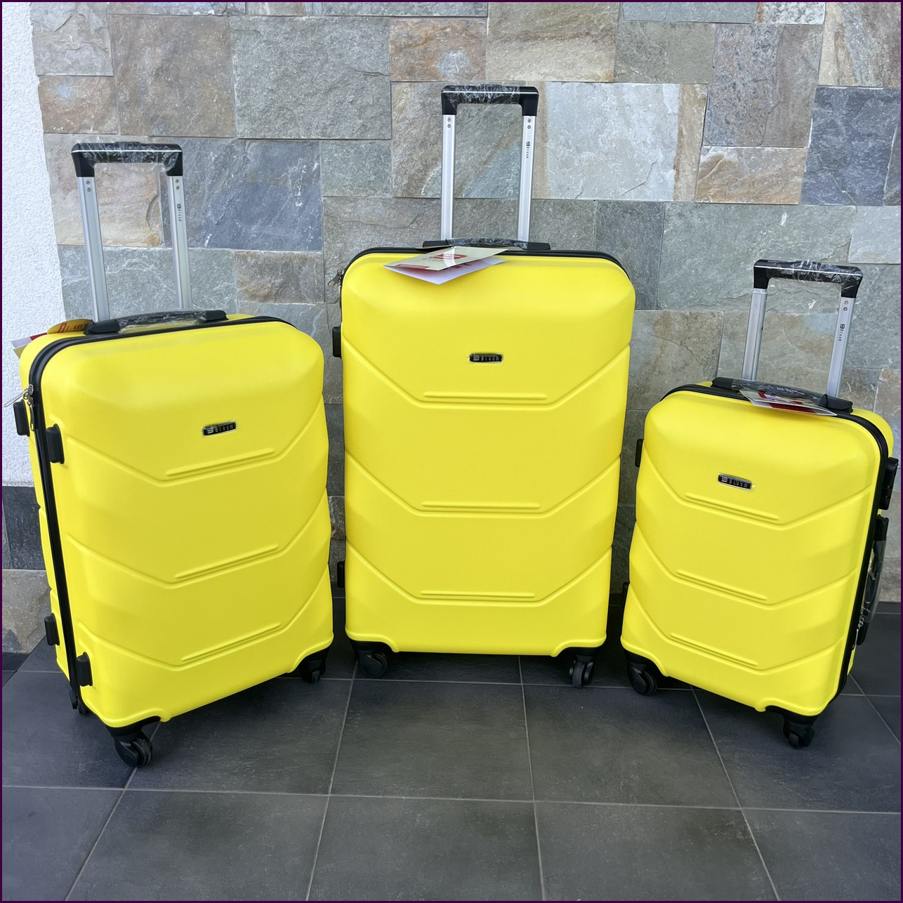 Чемодан Bloom 147 S, желтый, 4 колеса, кодовый замок, легкий и прочный для путешествий, ручная кладь, 38 л