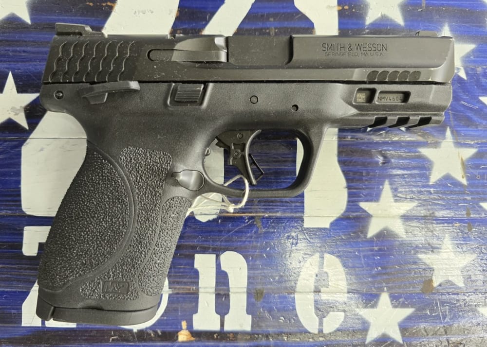 Smith & Wesson M&P 2.0 Compact 9mm Semi Auto Pistol Black, 4"