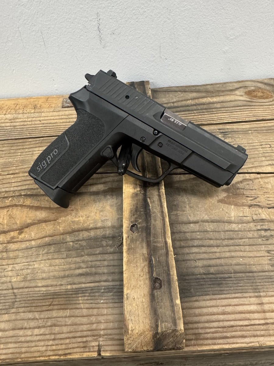 Sig Arms SP2340, Semi Automatic Pistol, Polymer Frame, DA/SA Hammer Fire, Proprietary Accesory Rail, Original Case, 10