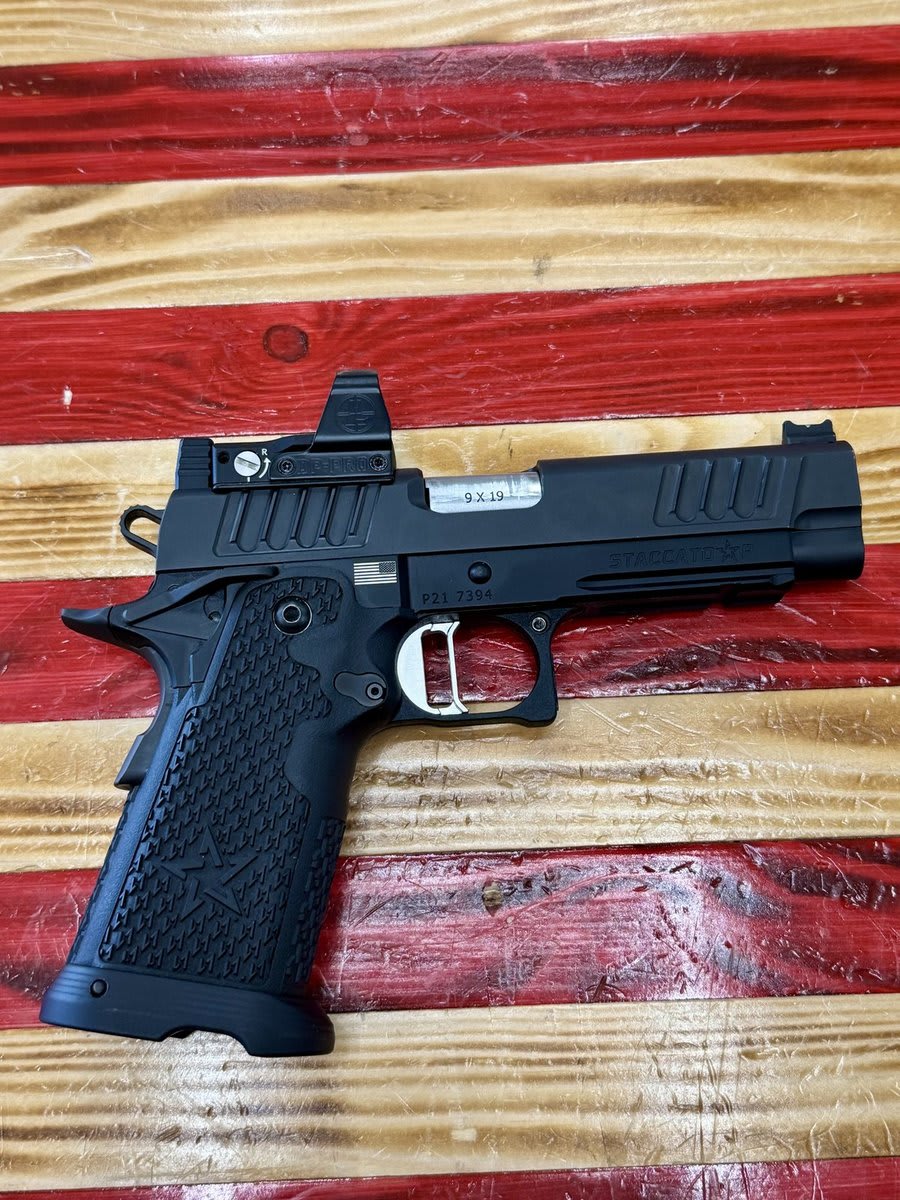 Staccato P, Semi Auto, Handgun, Black, 9mm, 4.5" Barrel, Stainless Atlas flat face trigger, Leupold DP-Pro with housing