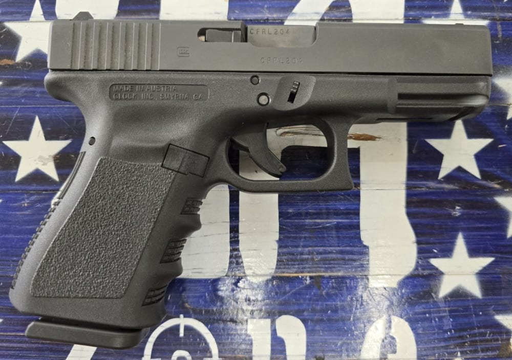 Glock 19 9mm Semi Auto Pistol, Black 4.02"