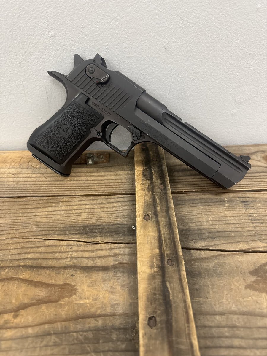 Magnum Research Desert Eagle, .44 8+1, 6" Black Carbon Steel w/Picatinny Rail Barrel, Serrated Slide, Matte Oxide Frame
