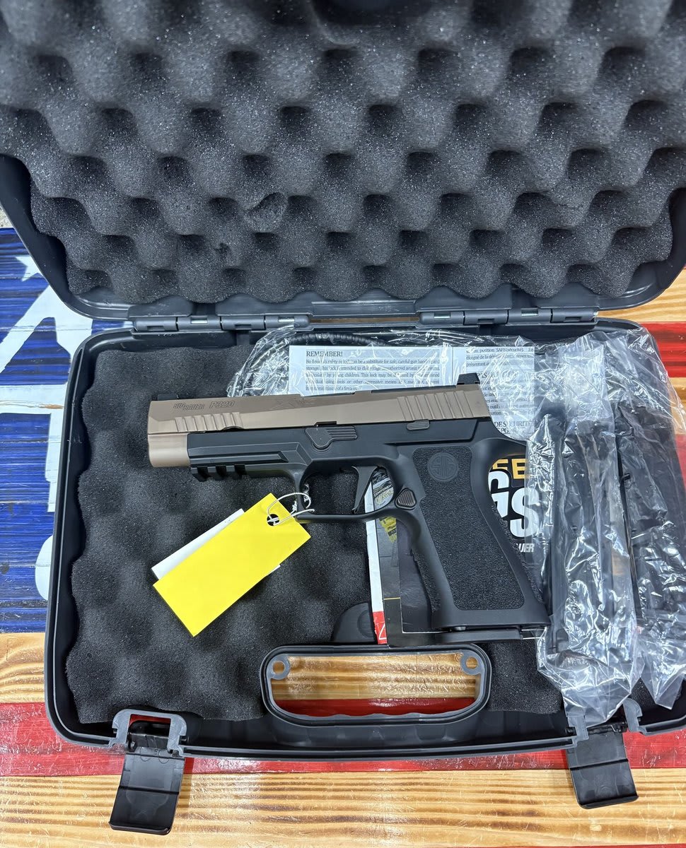 SIG SAUER P320 V-TAC 9MM 5" TAN, OEM CASE, (3) MAGAZINES, CALBE LOCK *BRAND NEW*