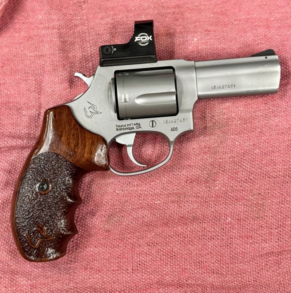 Taurus 605, 357 MAG, 3" Barrel, Gray, DA, Fox Army Red Dot, Houge Rubber Grip
