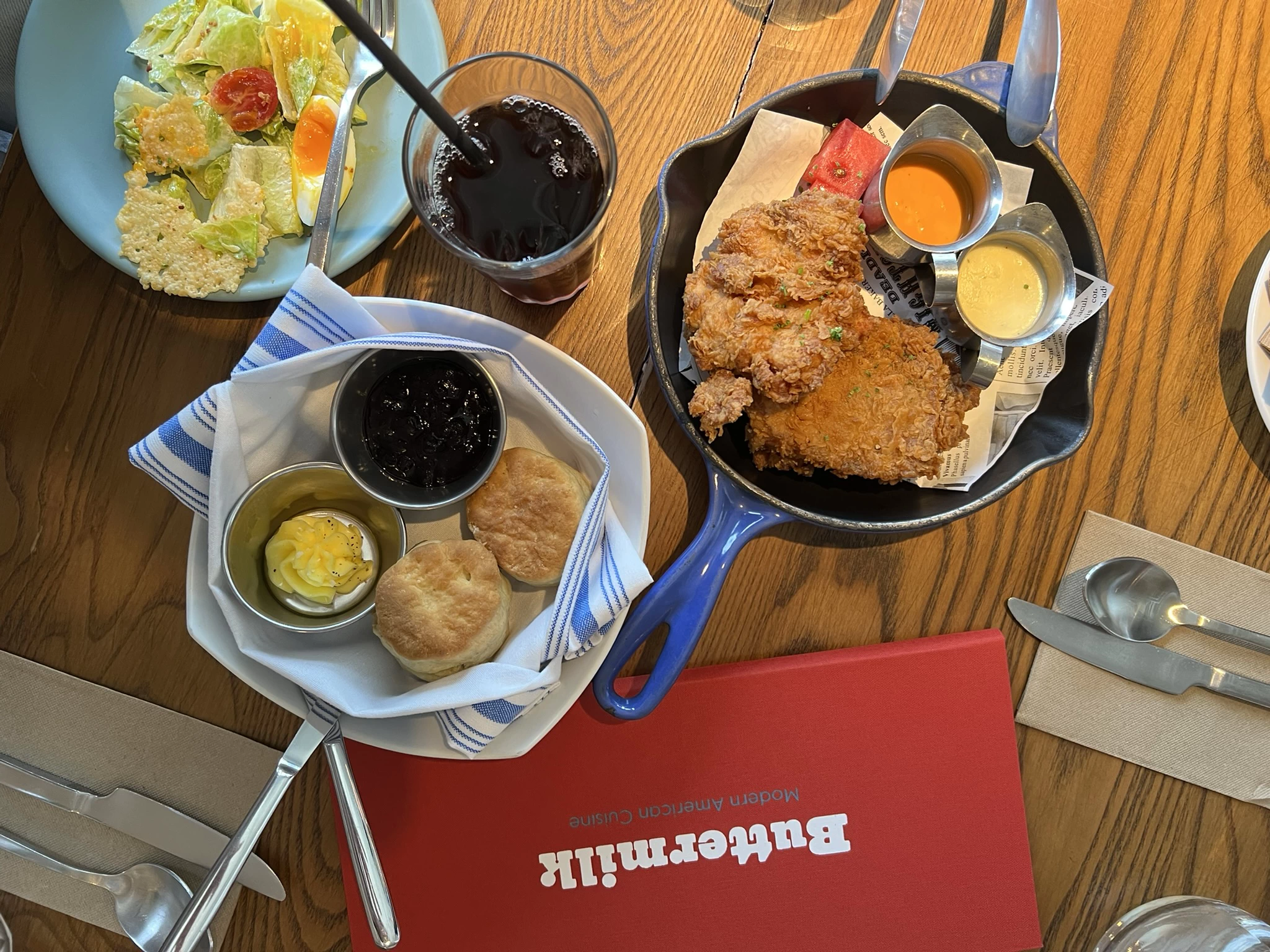 Hero image for 10 Must-Try Taiwanese Foods & Dishes (From Street Food to Classics)