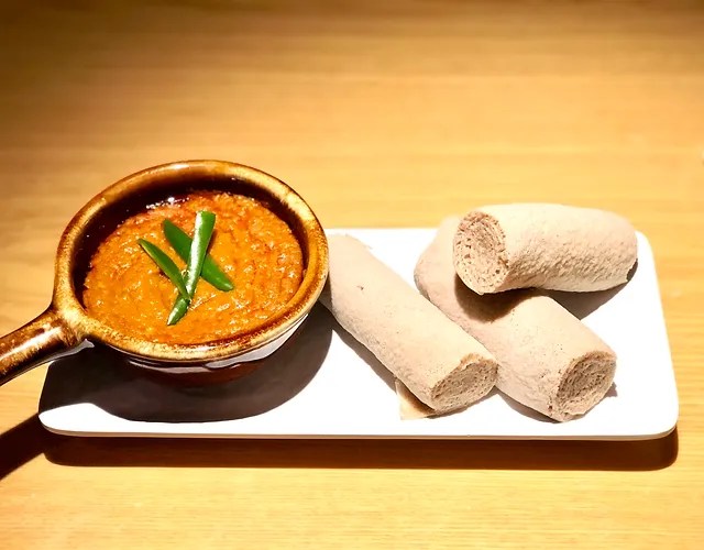 Shiro with Injera (not from Nakfa)