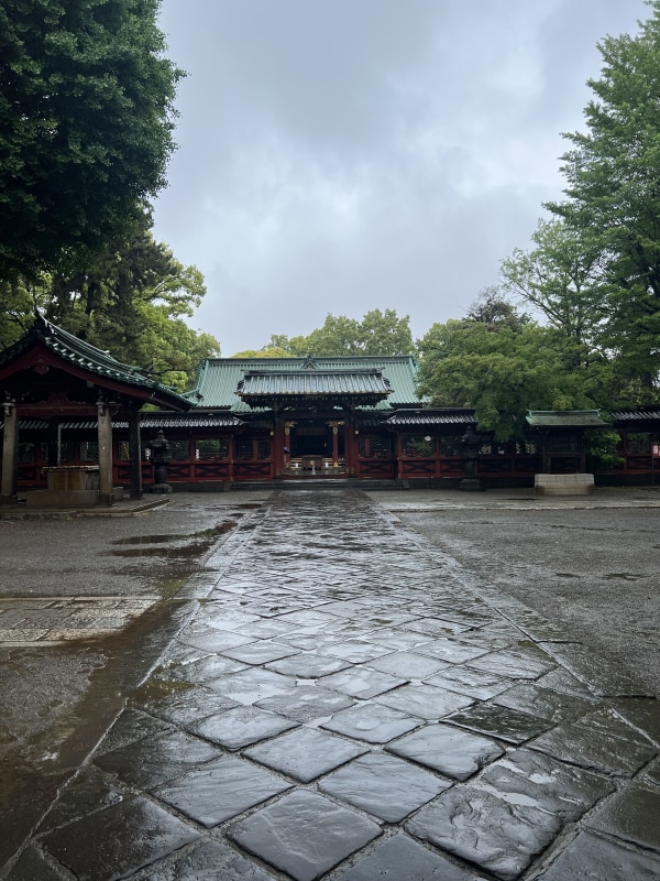 Nezu Shrine grounds