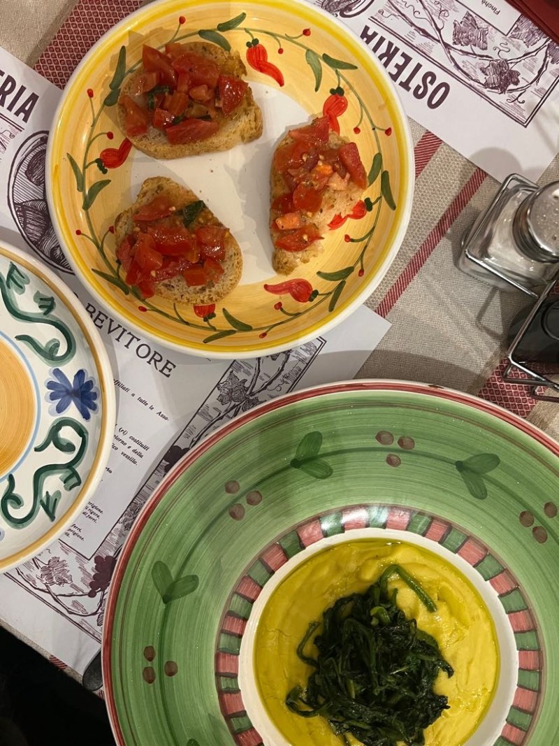 Bean dip and bruschetta at Osteria il Matto in Rome