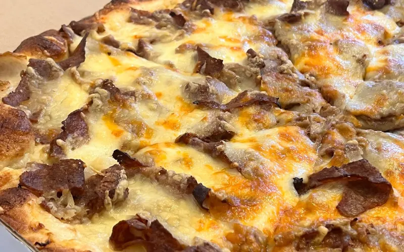 Seniore's Beef Donair Pizza